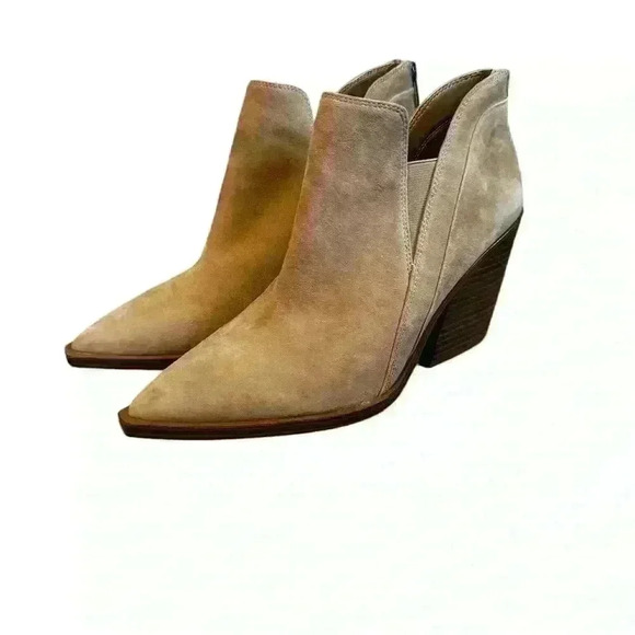Vince Camuto Gradina Ankle Bootie Size 9M - Picture 1 of 9